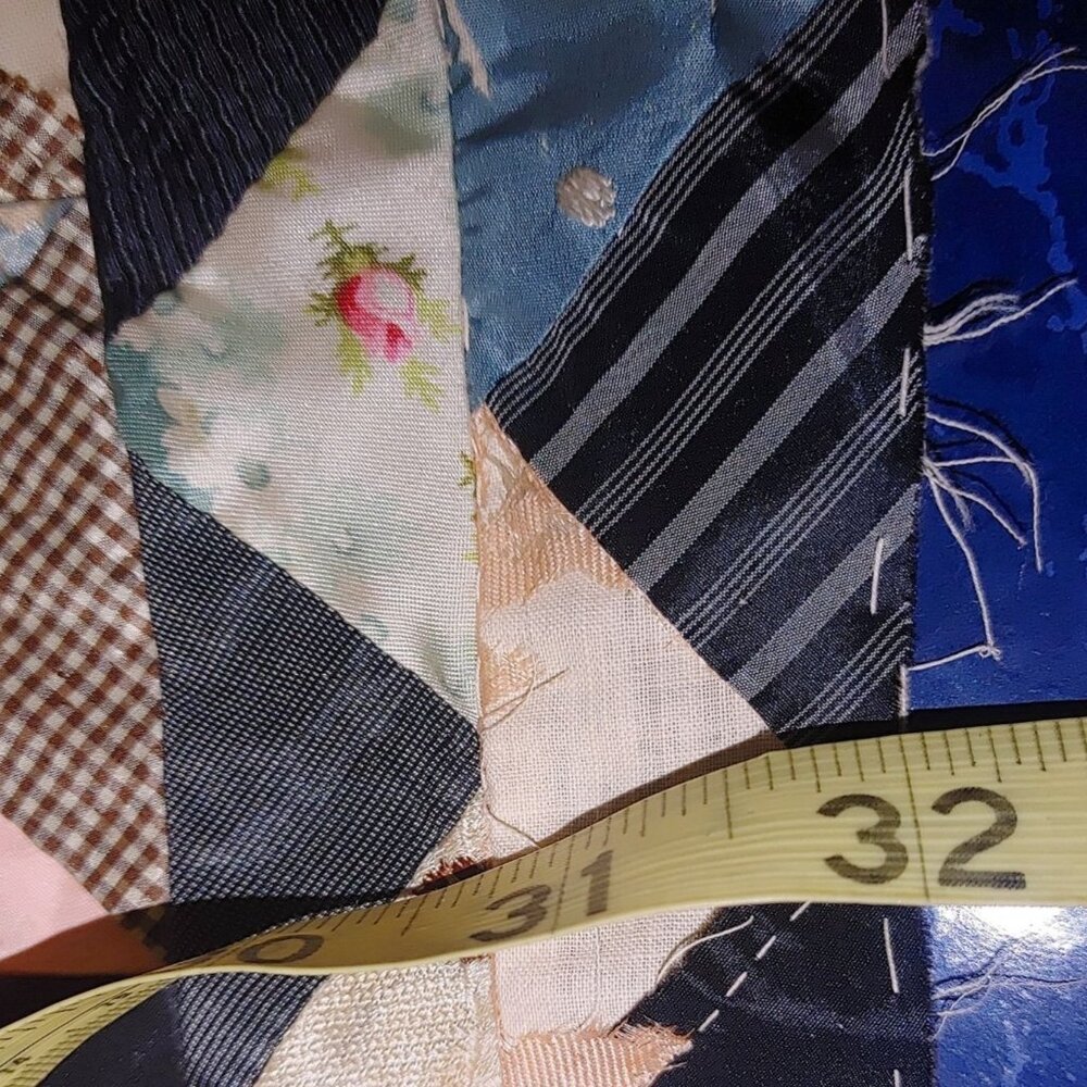 Antique Victorian 1800s Crazy Quilt Handmade Top Silk Patchwork Diamond Mosaic - Picture 4 of 16